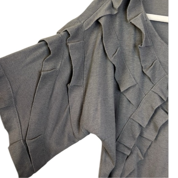 Vanessa Bruno Ruffle Wool Cashmere Elegant Gray Short Sleeve Sweater Size 3/L - Picture 3 of 7